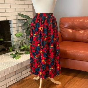 Peasant skirt with 70's vibe